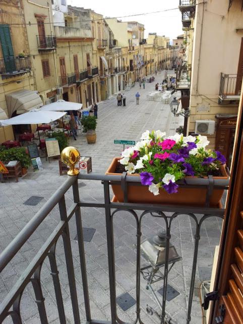Marconi E Garibaldi 76 Apartment Castellammare del Golfo Exterior photo